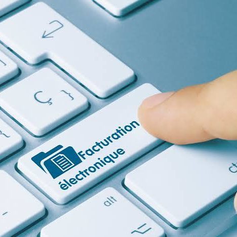 Actualité facturation électronique | VISUELROUGE touche "facturation électronique" sur un clavier d'ordinateur